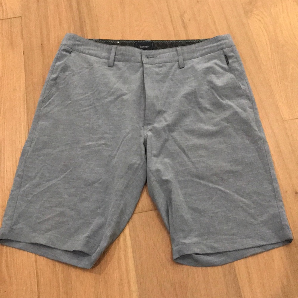 Mens 7 Diamonds shorts size 32